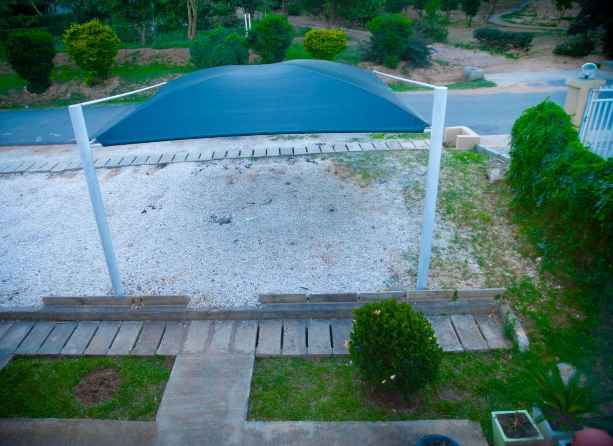 Sanctuary Aparthotel-Ac-Garden- Solar-Wi-Fi -Firepit-Park-Carport Lusaka Eksteriør billede